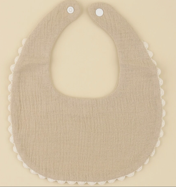 Earthy Cotton Scallop Trim Bib (Set of 2)