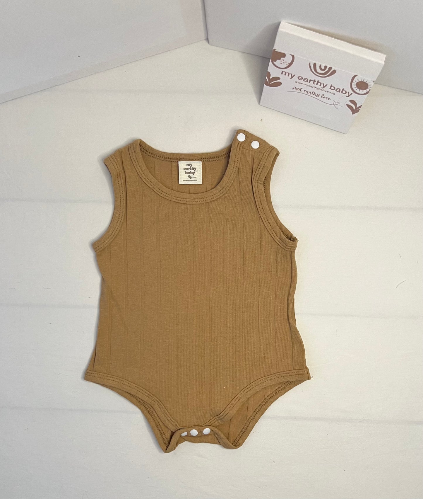SUMMER COFFEE GIFT SET (onesie vest, blanket, teether, brush, pacifier, hello world)