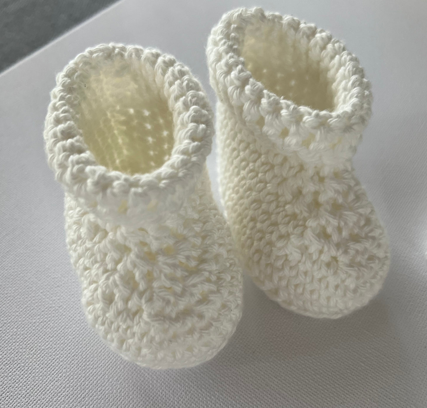 EARTHY COFFEE BABY GIFT SET (Baby Grow, Cotton Blanket, Socks, Teether, Pacifier)