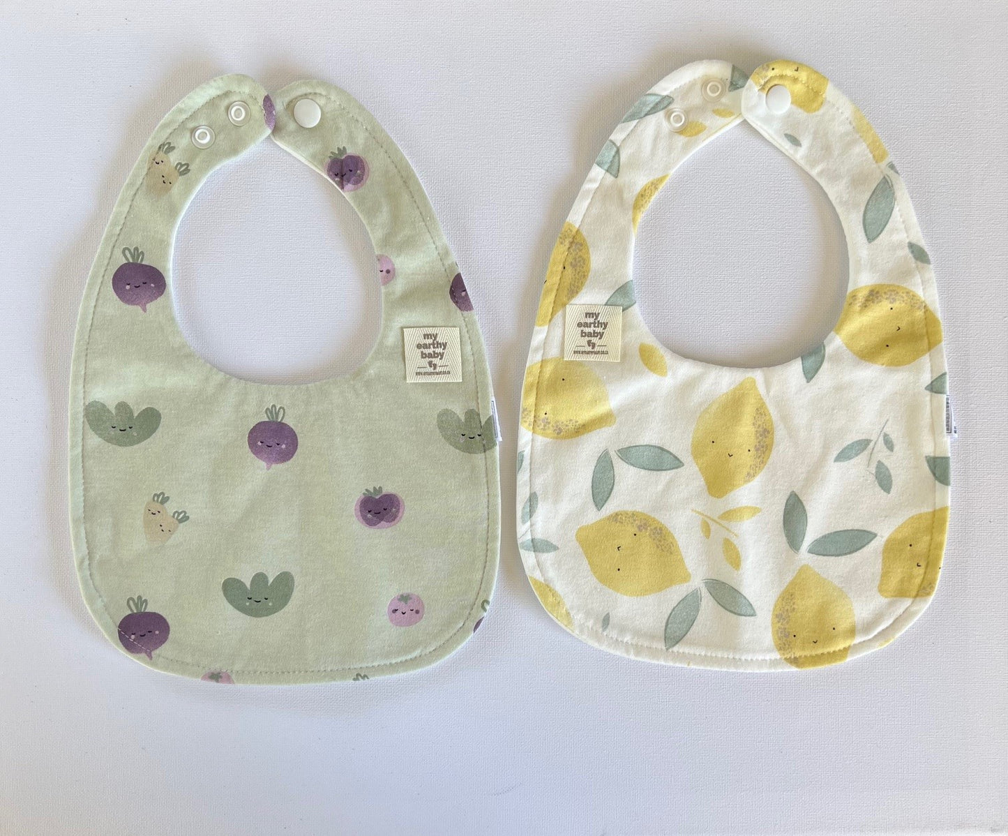 FRUITY SUMMER GIFT SET (two onesie vests, 2 bibs, teether, pacifier, hello world)