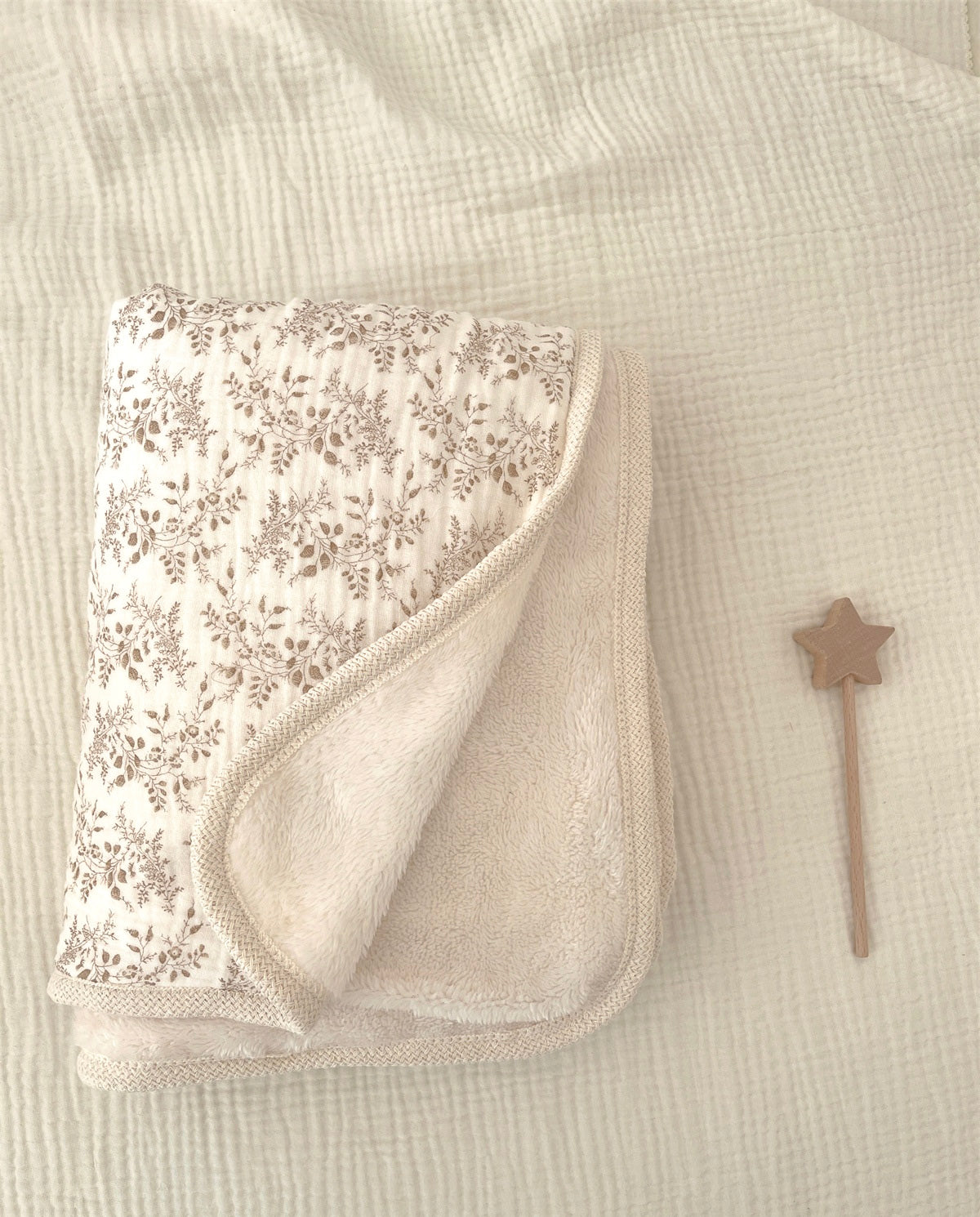 Earthy Cotton and Fluffy Fleece Blanket